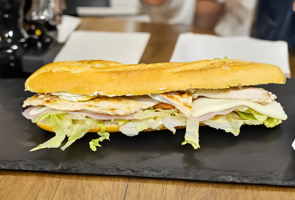 Bocadillo - La Oca Loca